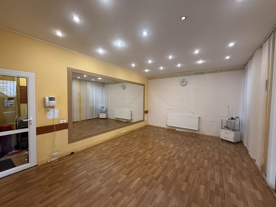 Продаж приміщення на вул. Магістратській, свій вхід, АГО