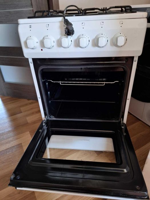 Kuchnia kuchenka gazowo-elektryczna Ravansonn K50N – sprawna, zadbana