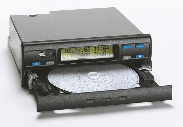 Продам аналогові  тахографи  1324,  12 Вольт, із датчиками.