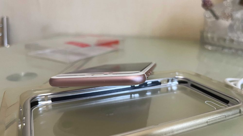 Смартфон Apple iPhone 7 Rose Gold Seller (рожевий), 128 Гб. Працює.