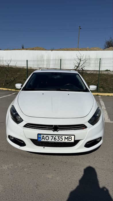 Dodg Dart 2013 рік авто