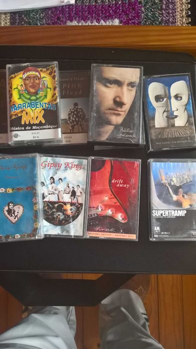 11 cassetes de musica