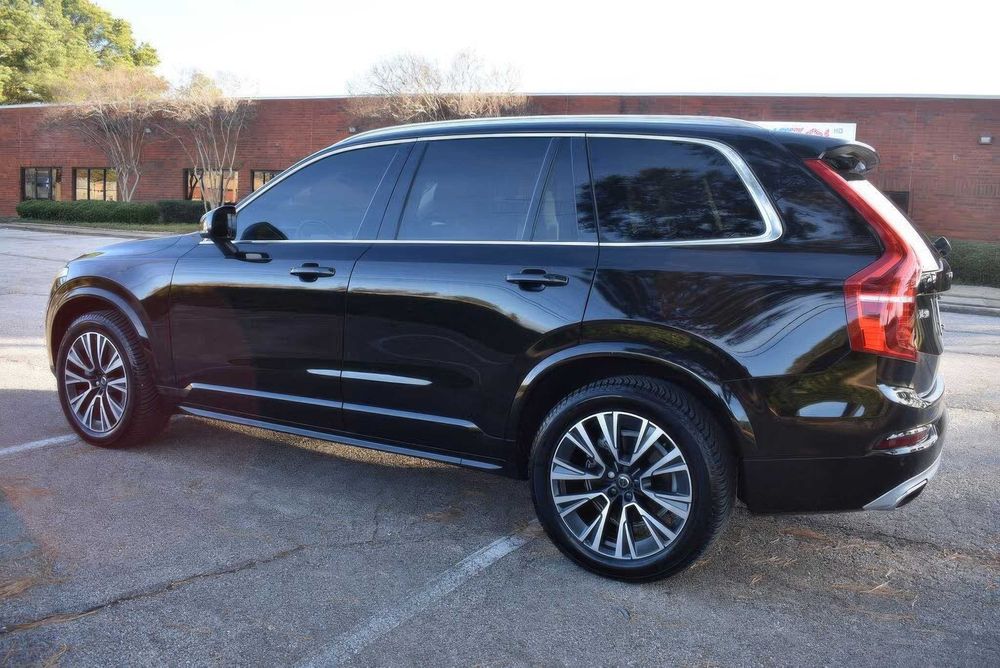Volvo XC90 T6 Momentum 7-Passenger      2020