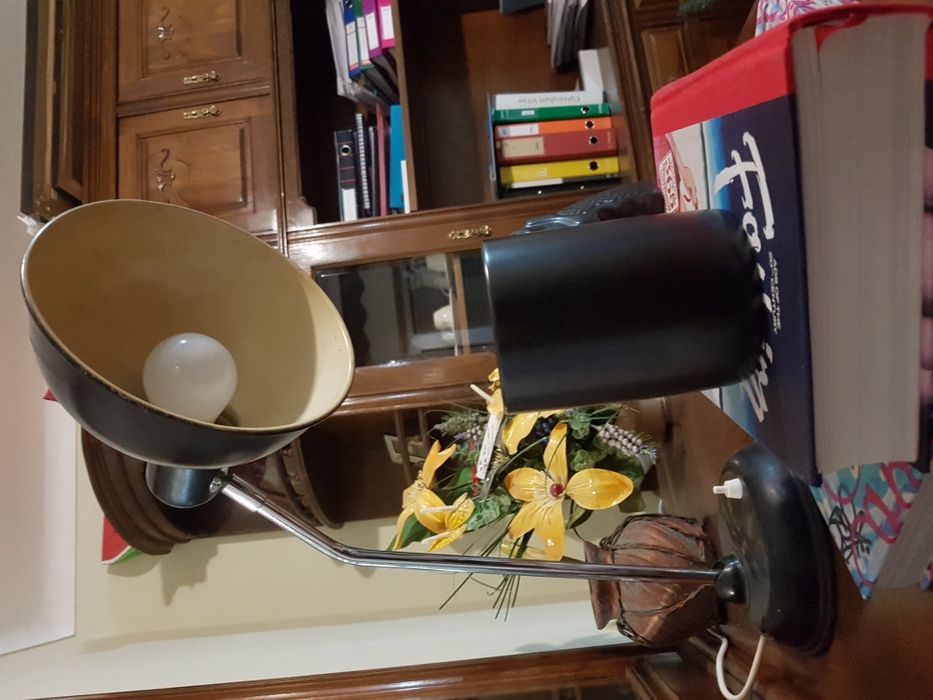 Candeeiro antigo de secretaria