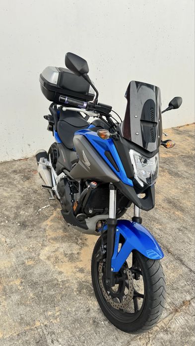 Honda Nc 750x vendo ou troco por carrinha comercial.