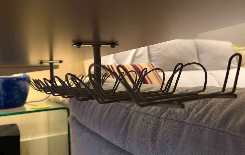 TROTTEN
Secretária IKEA TROTTEN sentado/em pé, bege/branco, 120x70 cm