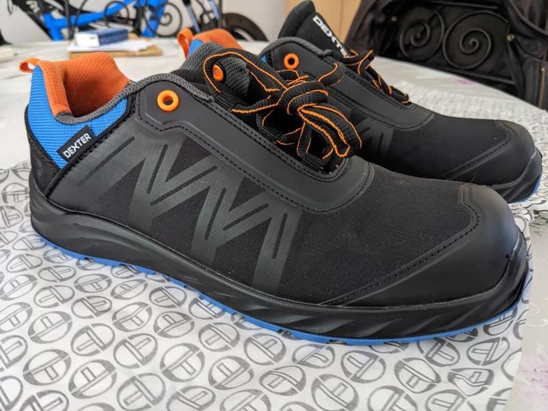 Sapato de proteção novo número 43/44 em fibra de vidro S1P SRC