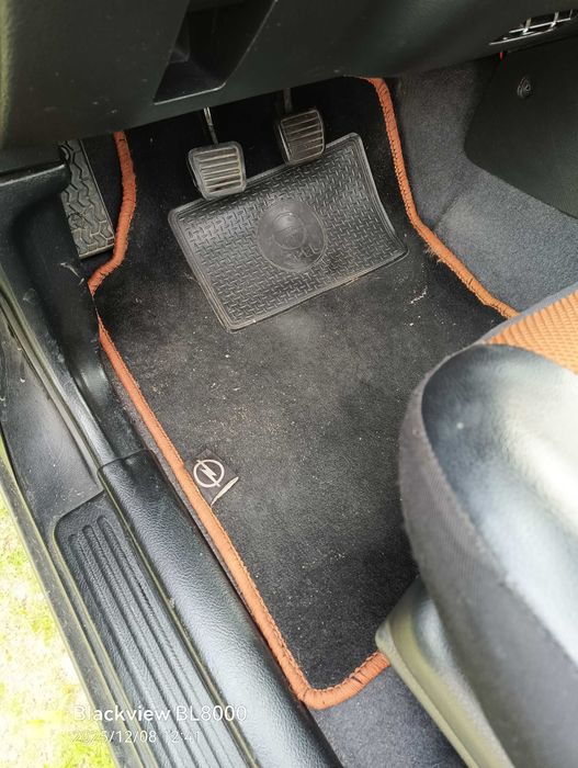 Opel Frontera B sport 2.2 TDI  ano 2000