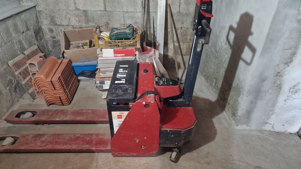 Vendo porta paletes 1600kg