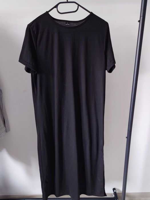 Czarna sukienka maxi L basic