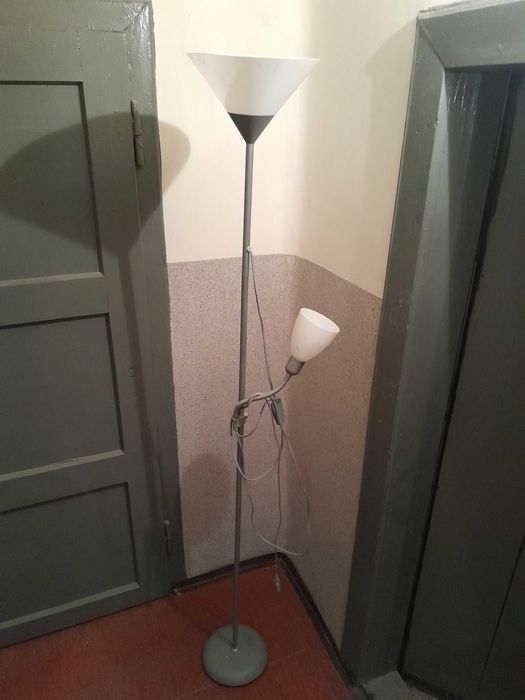 Lampa stojąca srebrna