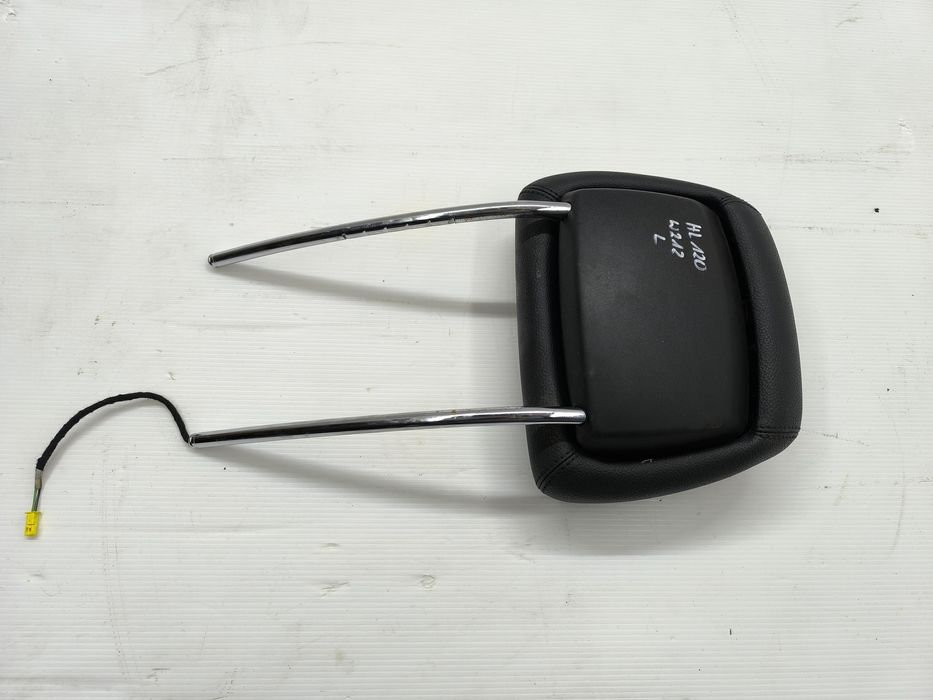 Zagłowek lewy przód e-klasa w212