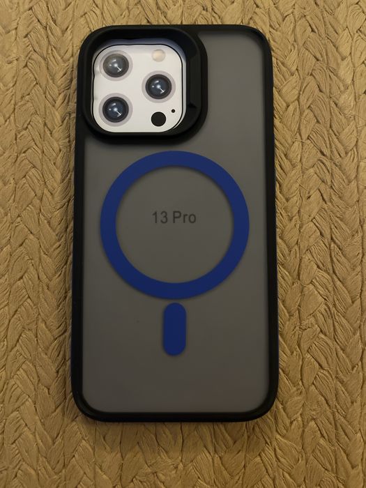 Etui na telefon iPhone 13 Pro/ MagSafe/ szkło gratis- nowe