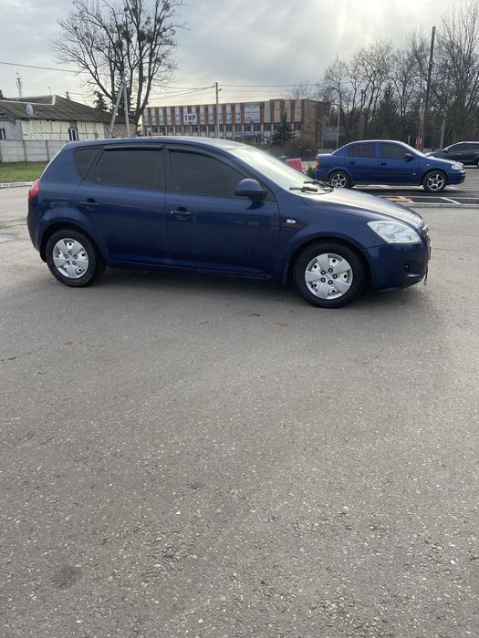 Продам кіа сід  2008