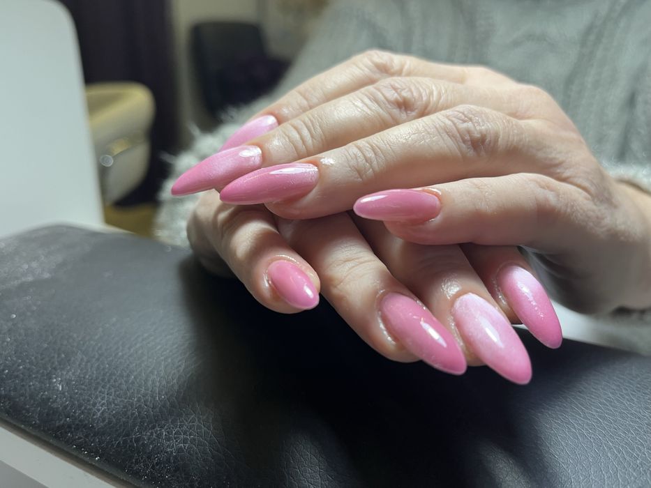 Шукаю модель на манікюр