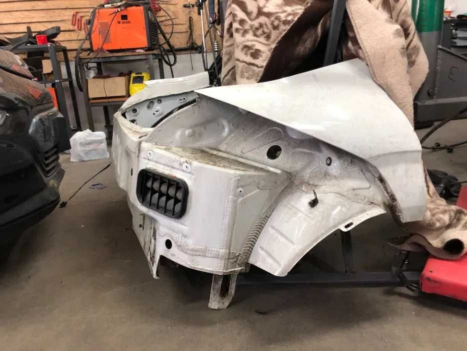 Audi TT 8J TTS Błotnik tylny / Tył karoserii / Pas tylny Oryginał