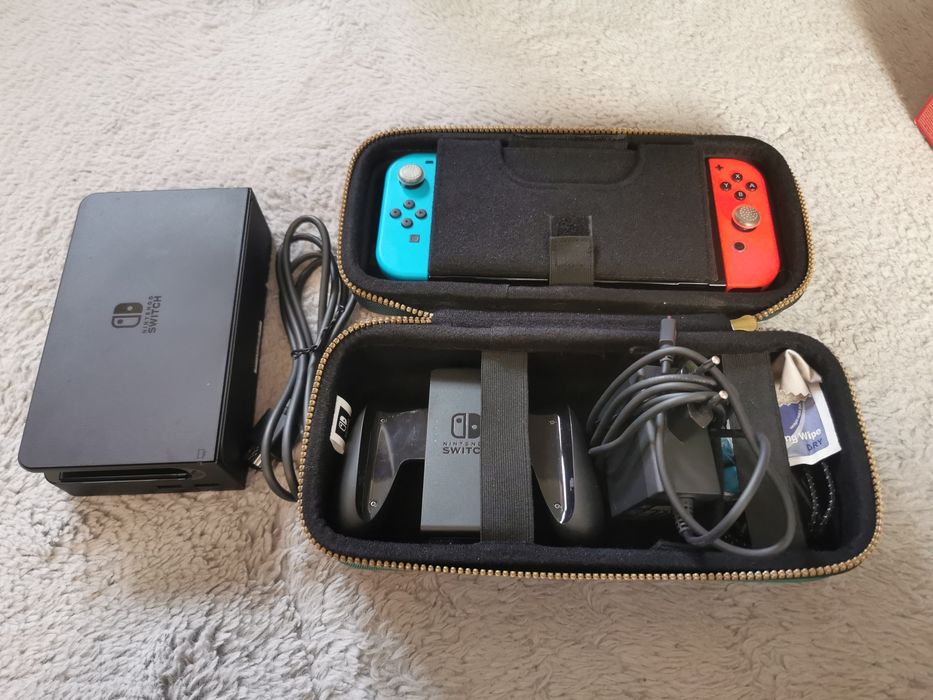 Nintendo Switch OLED & Extras Zelda