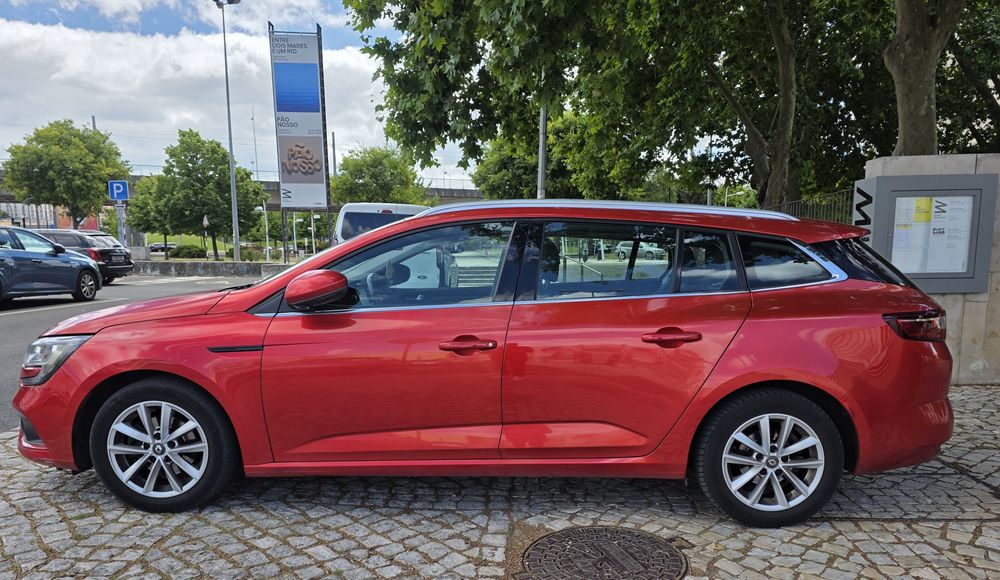 Renault Megane 1.5 | 154 mil kms | Diesel Sport Tourer 2019