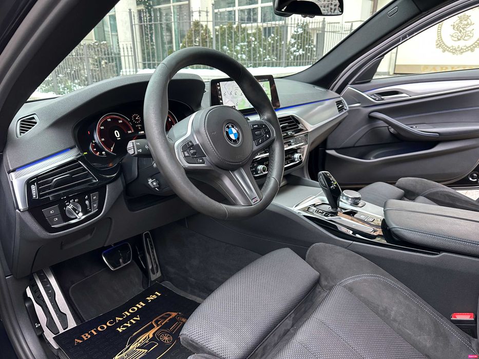 BMW 5 Series 2017 530i 252 к.с. xDrive M Package Офіційний!