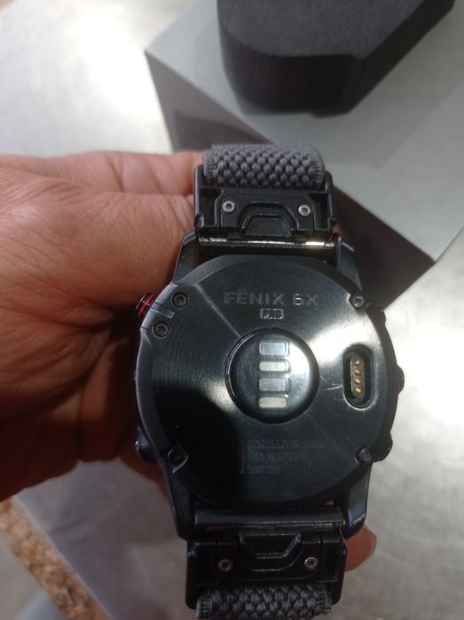 Garmin Fênix 6X Pro em bom estado geral