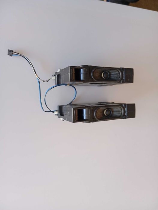 Colunas tv lg 65UJ630V,