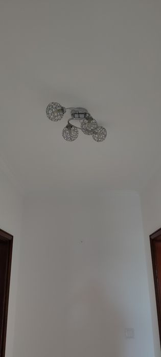 Conjunto de candeeiros para casa