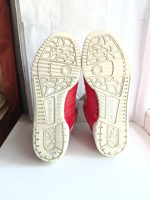 Взуття, кросівки     adidas       .