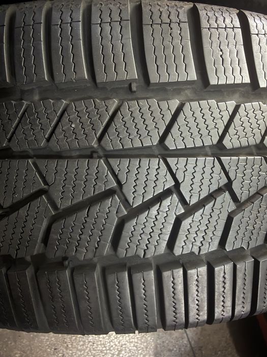 225/45 r18 Continental run flat 2шт.