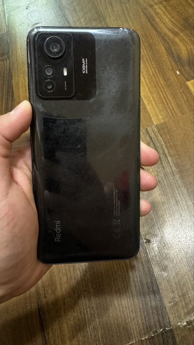 Xiaomi note 12s та Samsung s8