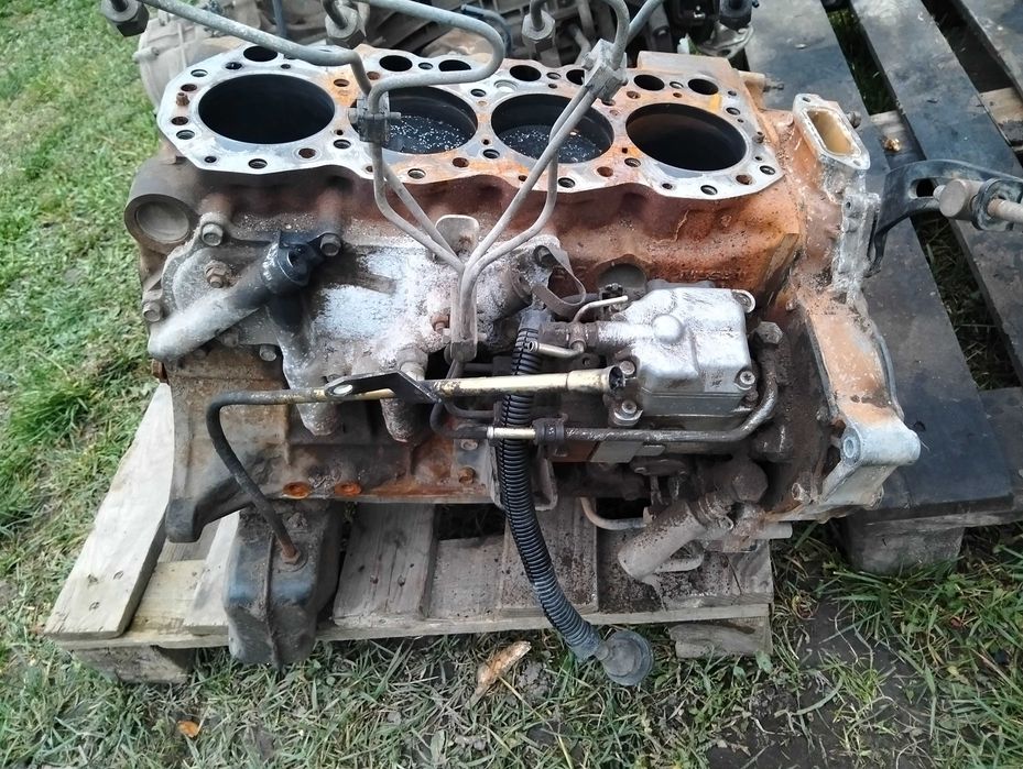 Двигун NISSAN TERRANO 2. 2.7TDI. по детально блок ГБЦ