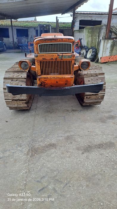 Trator rastos fiat 605C