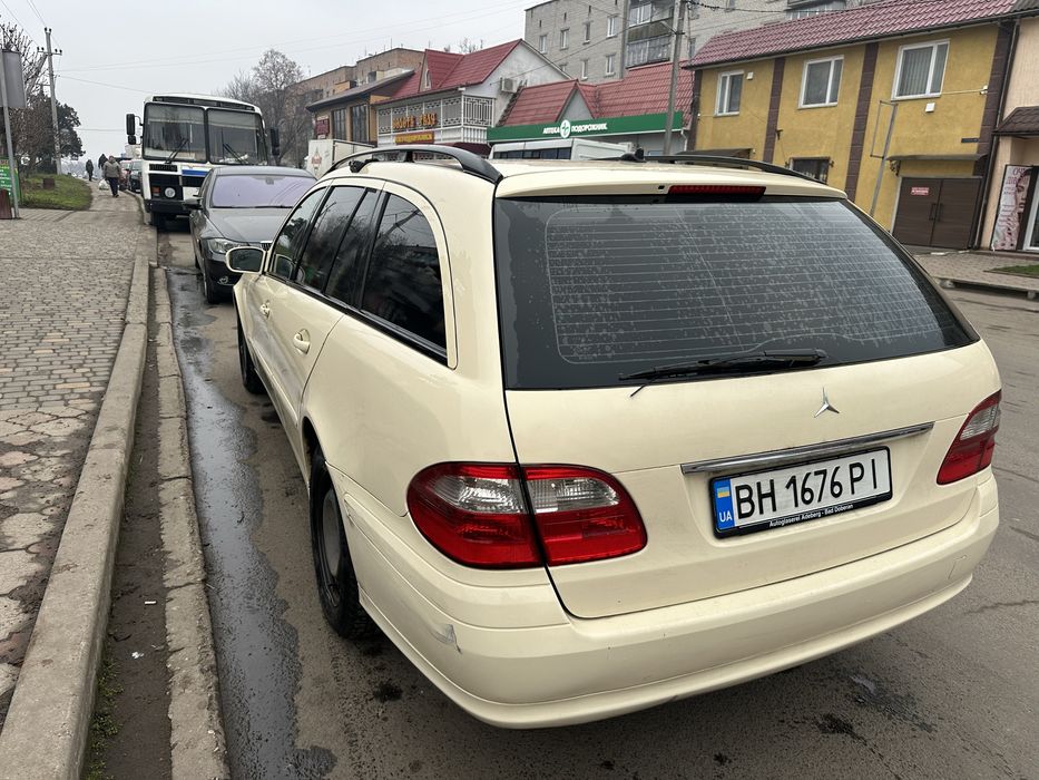 Продам Mercedes 211 2.2 дизель автомат