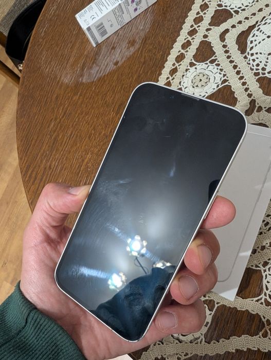 iPhone 13 white piękny stan