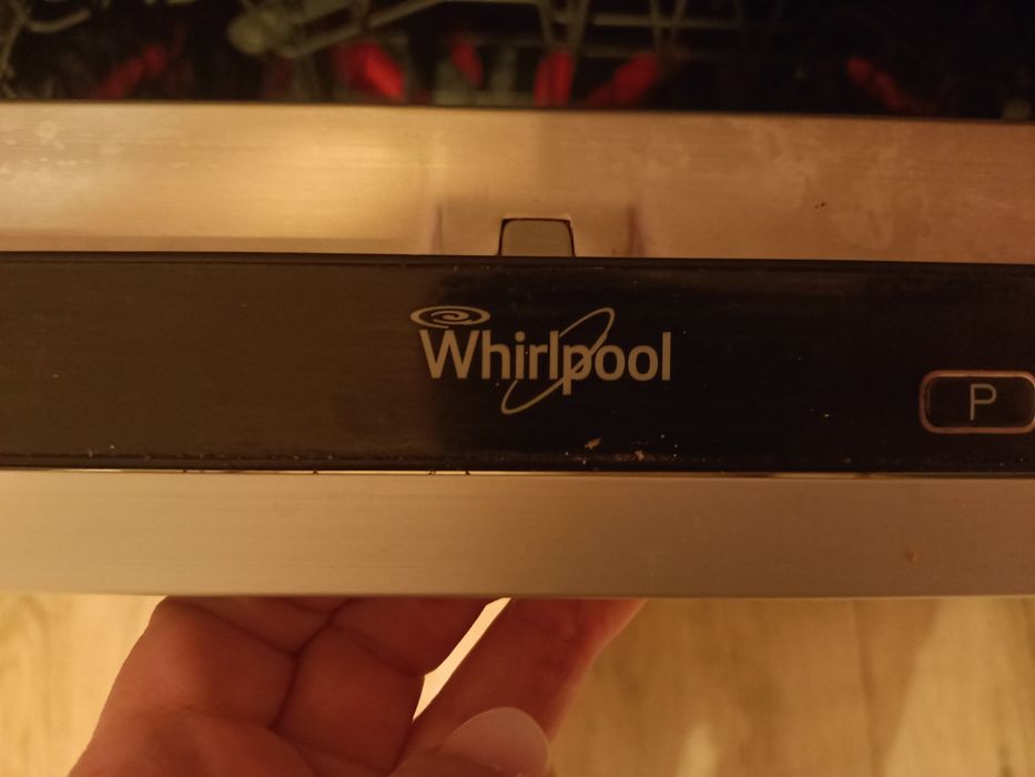 Zmywarka Whirlpool uszkodzone drzwiczki