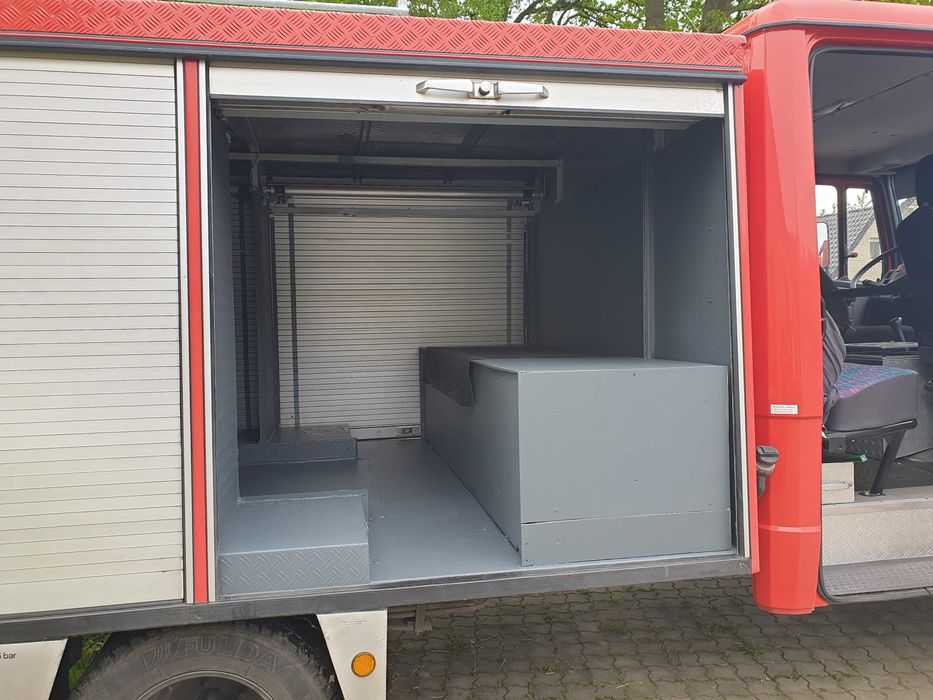 Camioneta Mercedes 510