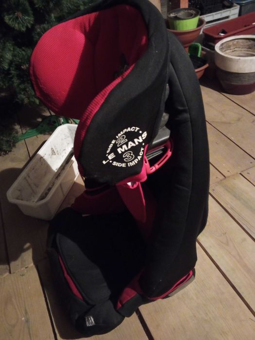 Дитяче автокрісло Cam, зроблено в Італії.