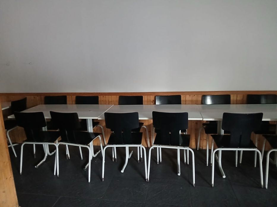 Aluga-se estabelecimento comercial