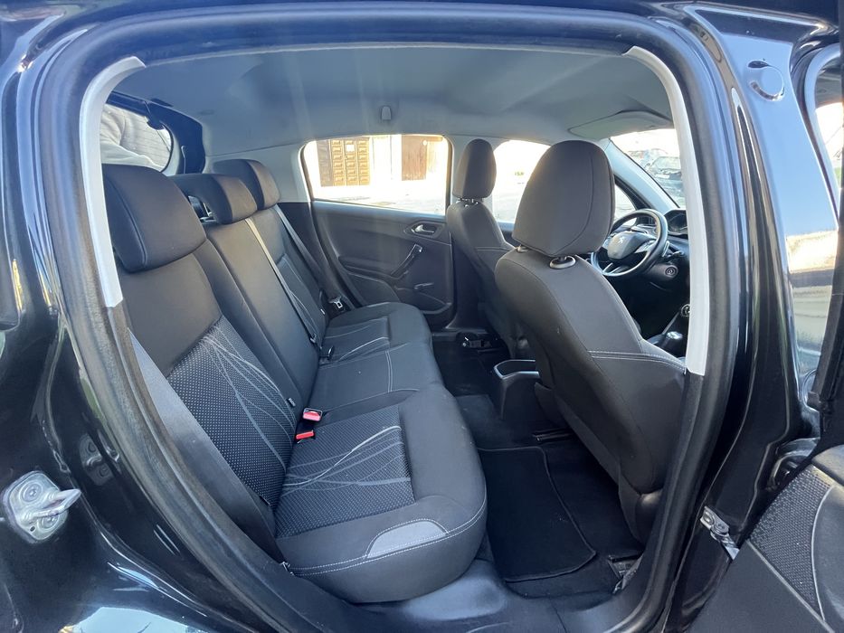Peugeot 208 - 2011 - 223.000kms