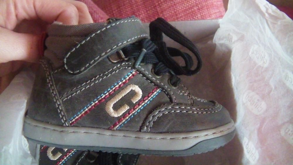 Botas Chicco nº19 novas