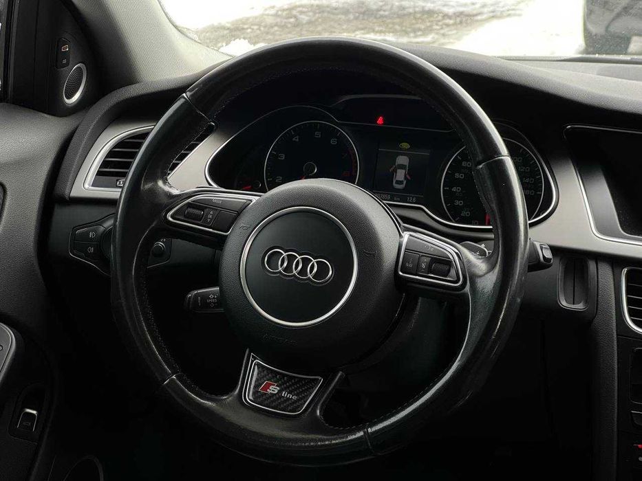 Audi A4     2014