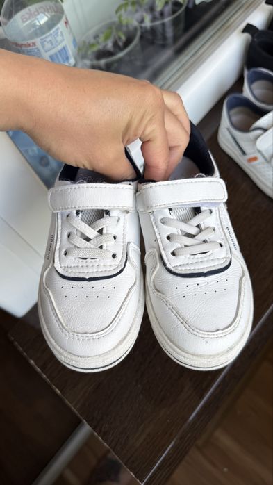 Кеди дитячі на ніжку 18см 27р вживані