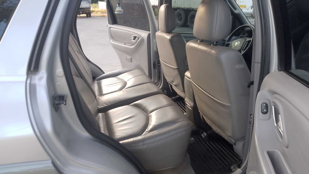 Авто Кроссовер джип Mazda Tribute 2001 3.0V6 Автомат