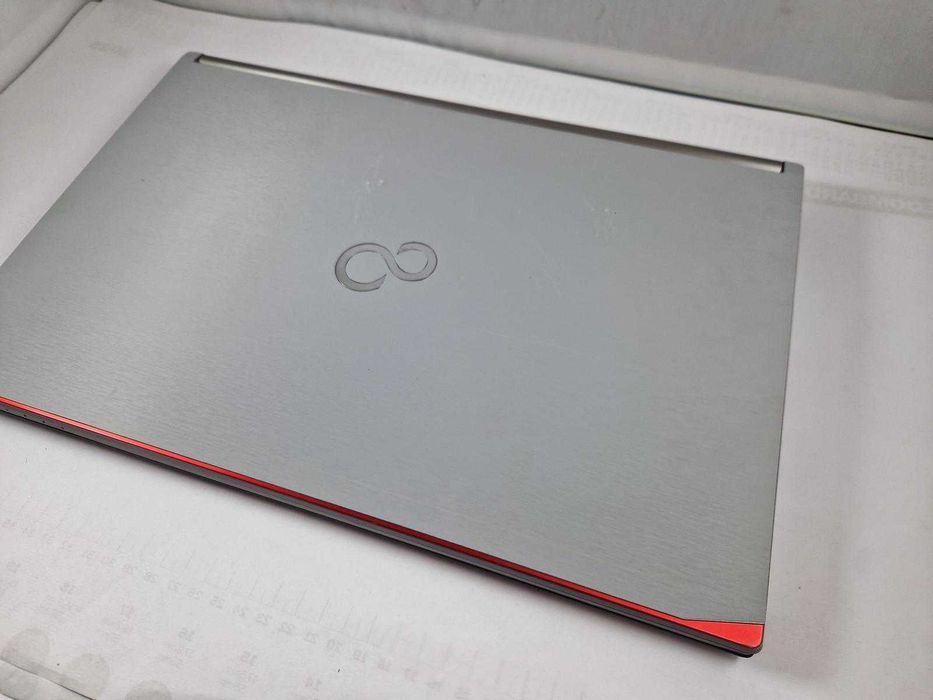 Laptop Fujitsu Siemes Lifebook E754 i5/500GB/16GB zasilacz