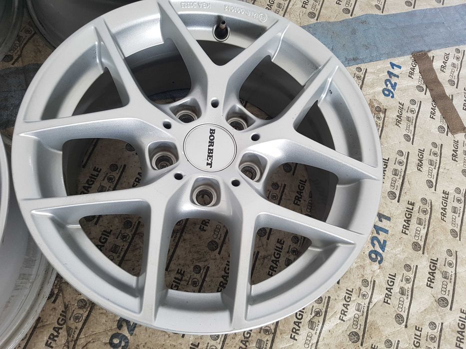 Felgi alu Borbet BMW 1 BMW E36 E90  5x120  7jx16 ET 31