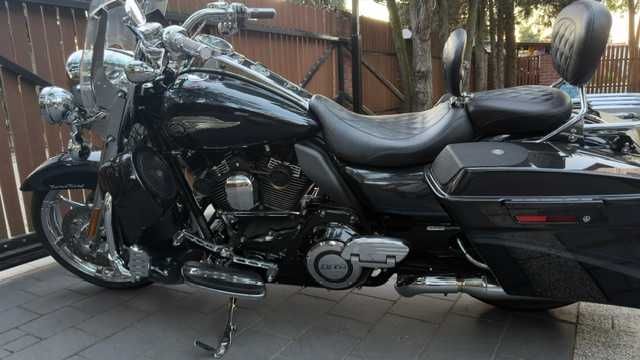 Harley Road King CVO Limited 2013