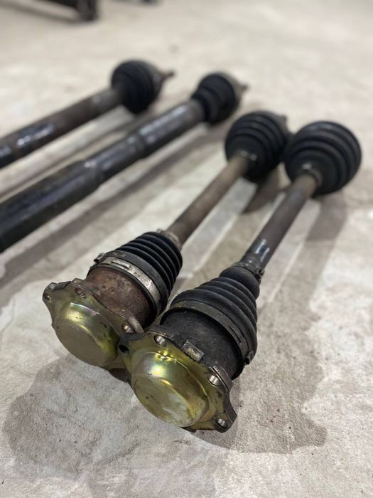 Полуось граната кулак поворотний Skoda vrs rs wts 1.8 turbo шкода 1.8