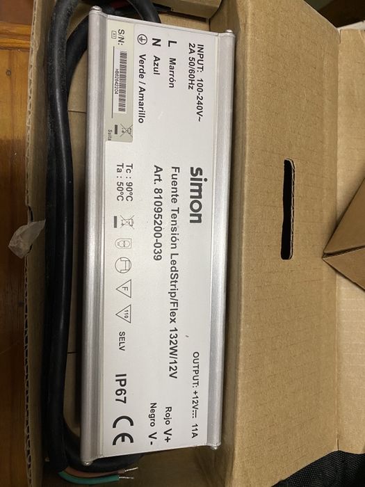 Transformador Simon AC / DC 230V para 12V 11A 132W