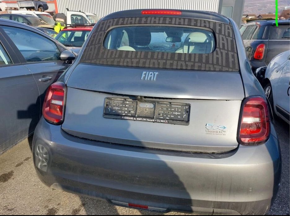 фіат 500 електро 2022р  в наявності кришка багажника