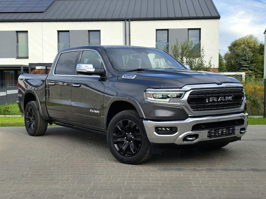 Dodge RAM 5.7 4x4 Limited full wyp.