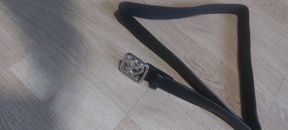 Damskie paski 100 lub 110 cm cena 20zl.